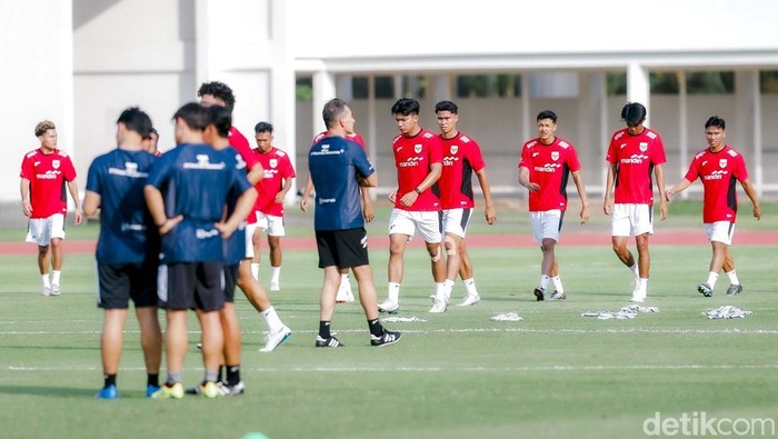 potret-garuda-muda-gelar-latihan-di-stadion-madya